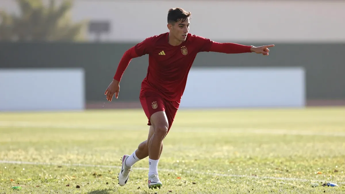 El exjugador granota valora la competitividad del equipo pese a su complicado inicio de temporada, con solo cinco puntos...