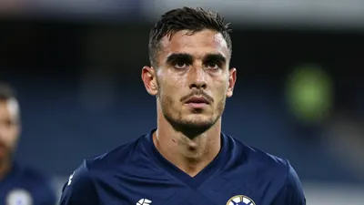 Ez Abde, recovered from a knee injury, will be in the Betis squad for Saturday's match at the Ciudad de Valencia, as...